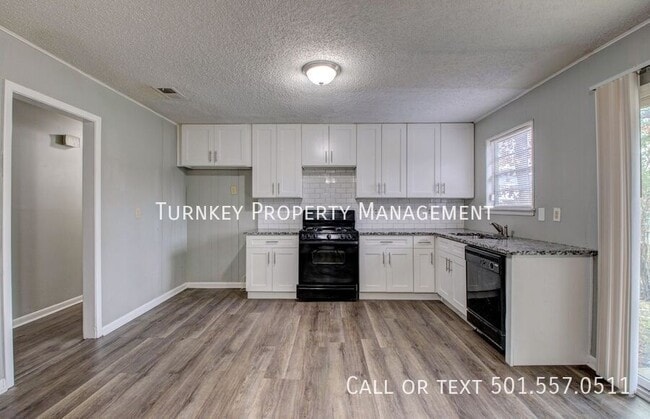 Building Photo - 9203 Labette Dr