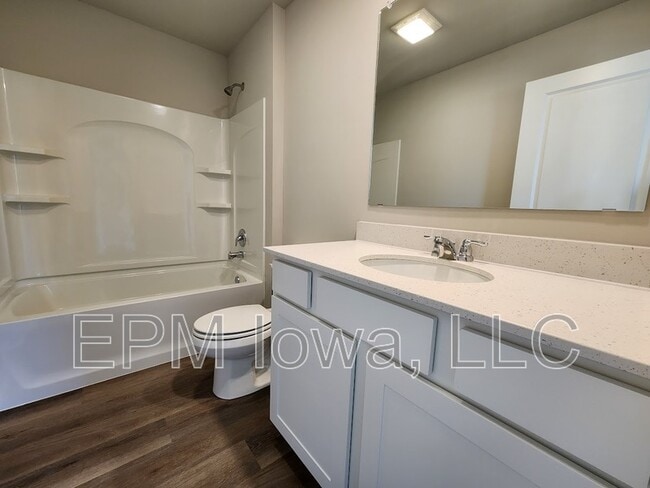 Building Photo - 7612 Crossroads Dr SW
