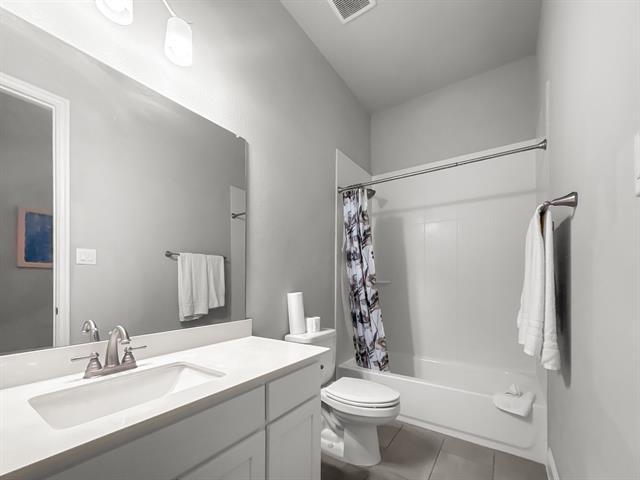 Building Photo - 3448 Begonia Ln