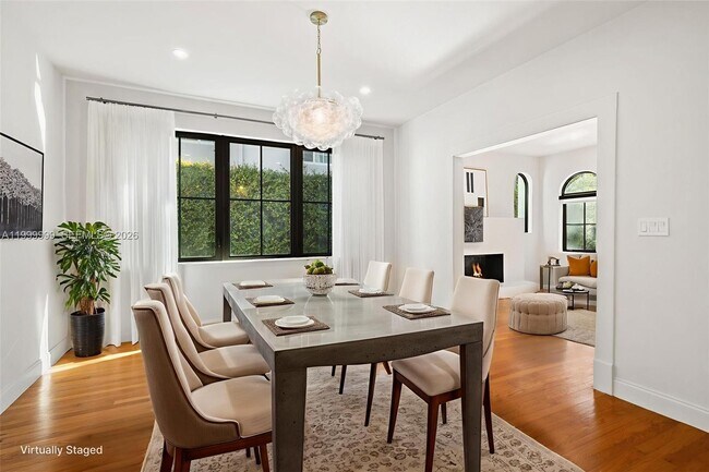 Building Photo - 415 Aledo Ave