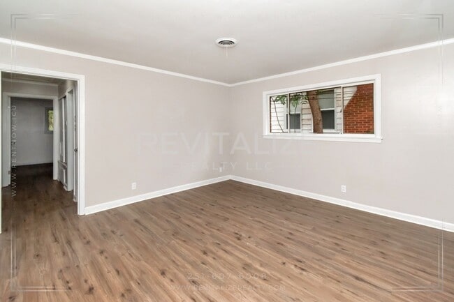 Building Photo - HALF-DEPOSIT SPECIAL! Updated 2 Bed/1 Bath Home in Mobile!