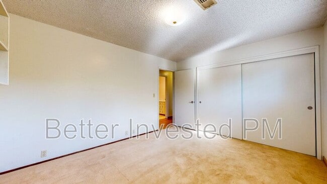 Building Photo - 2530 Brookhaven Dr
