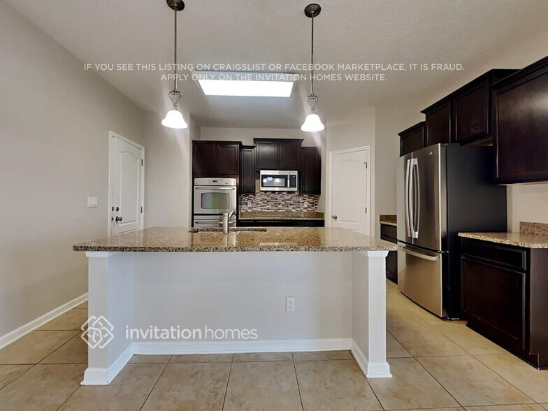 Building Photo - 16346 Dawnwood Ct