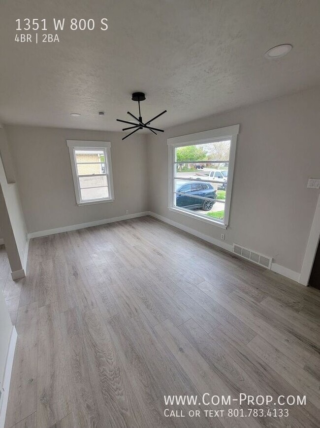 Building Photo - 1351 W 800 S