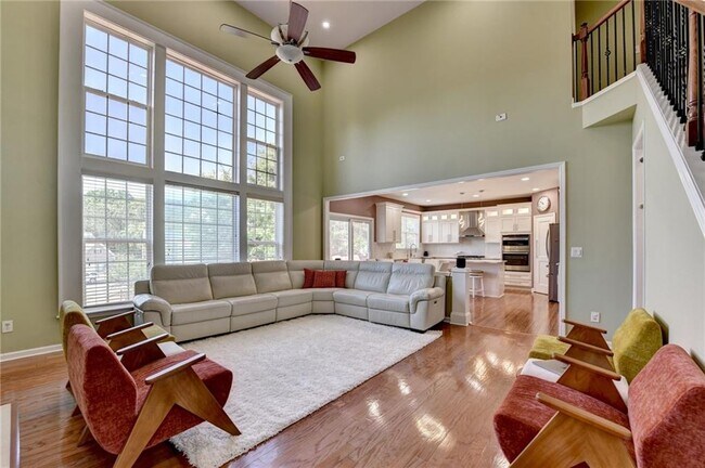 Building Photo - 770 Pimlicon Pl