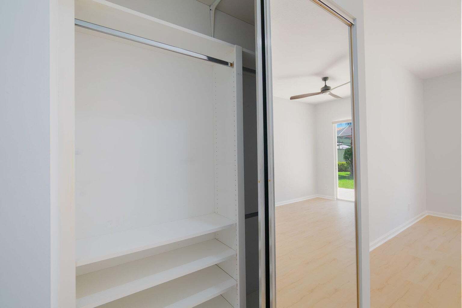 Building Photo - 4786 Blossom Dr