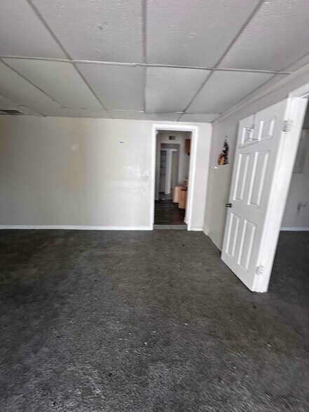 Building Photo - 219 Blossom Rd