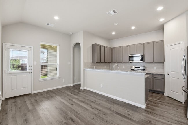 Building Photo - 2914 Lawrence Pk Ct