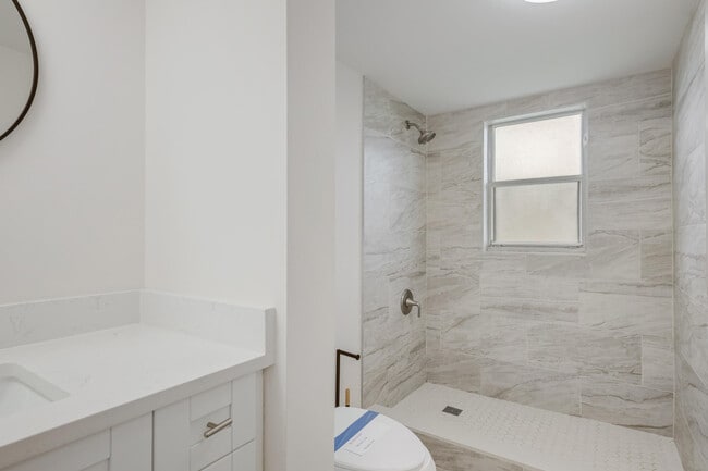 Building Photo - 3595 Birdie Dr