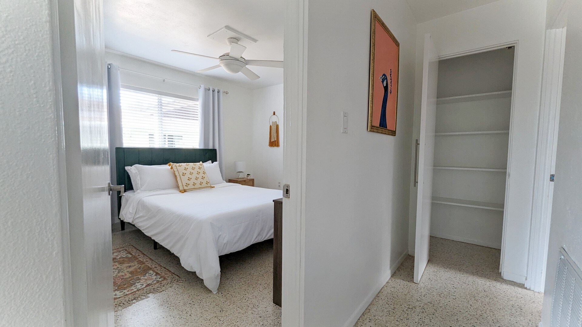 Hallway leading to master bedroom - 2846 W Tamiami Cir