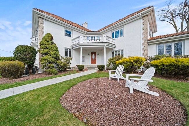 Building Photo - 1 Salem St