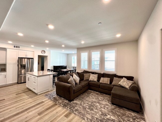 Building Photo - COMING SOON... The Resort, Rancho Cucamonga Condo