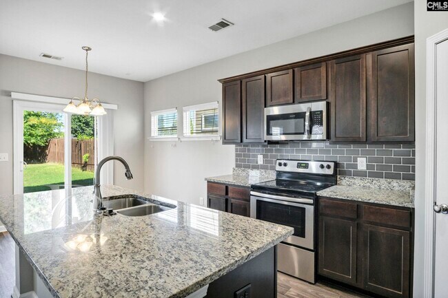 Building Photo - 112 Jersey Ln