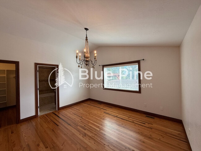 Building Photo - 3834 E 446 N