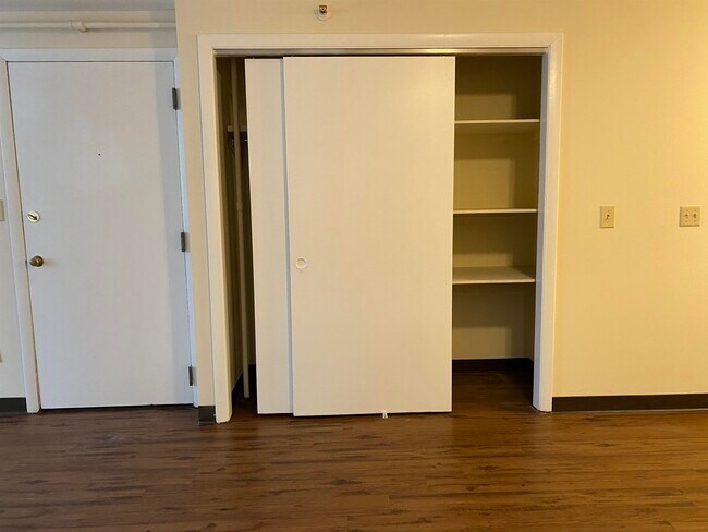 Building Photo - 93 West St