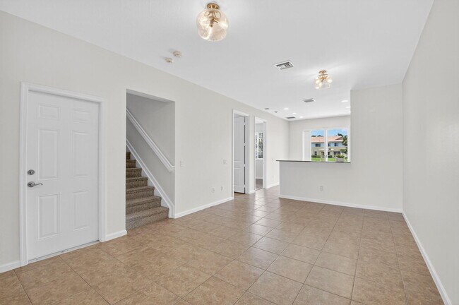 Building Photo - 7409 Sarentino Ln