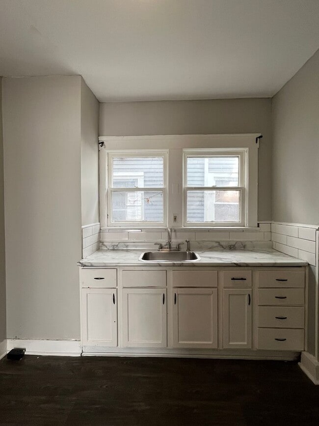 Building Photo - 3889 W.33rd