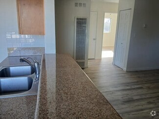 Building Photo - 818 Gaviota Ave
