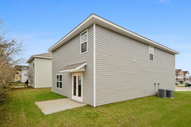 Building Photo - 2113 Toulouse St