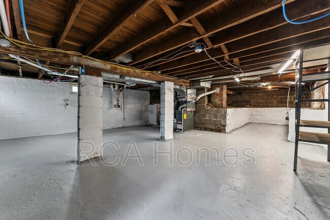 Building Photo - 4321 English Ave