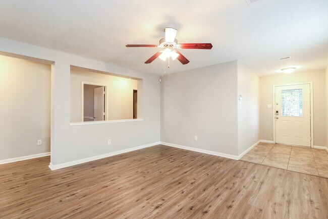 Building Photo - 21610 Forestlight Ct