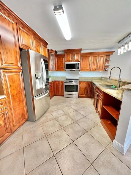 Building Photo - 3350 Turtle Cove