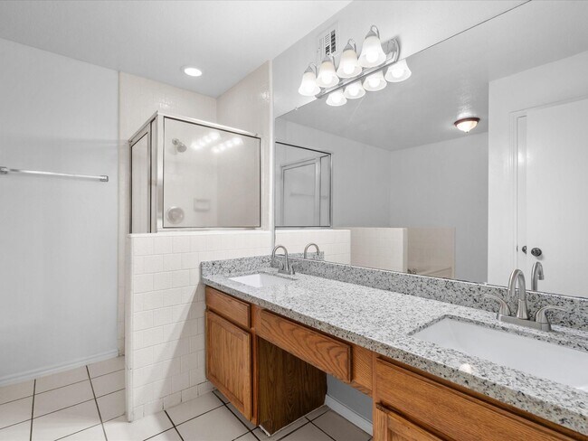 Building Photo - 16311 Salinas Ln