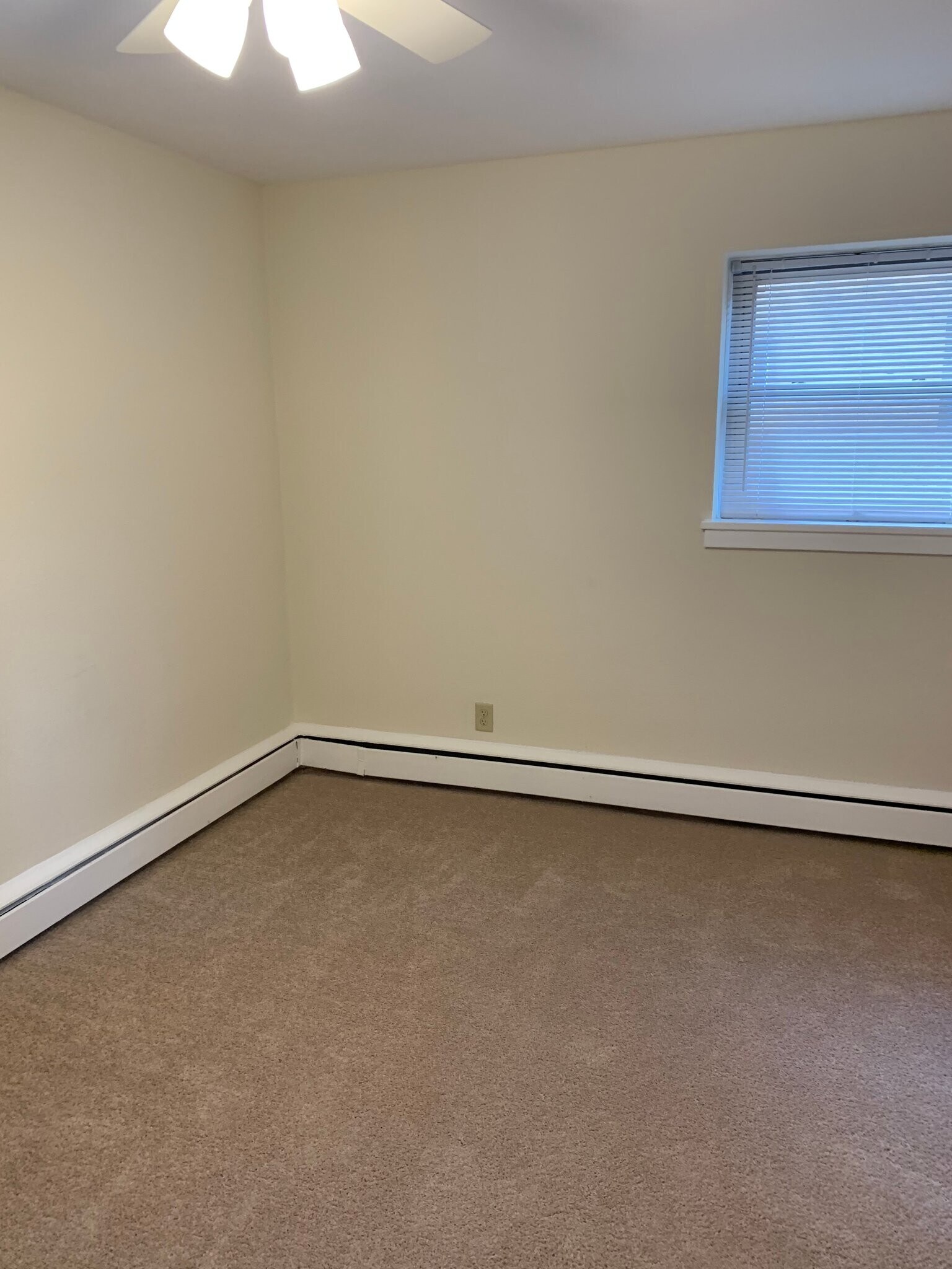 Building Photo - 859 St Paul Ave