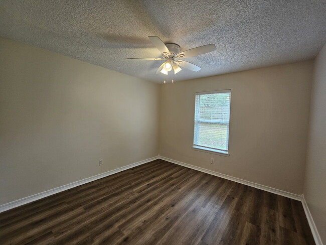 Building Photo - "Charming 2-Bed, 2-Bath Condo with Granite Elegance in Cantonment!"