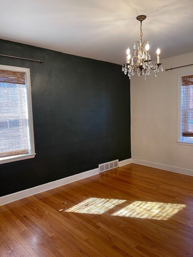 Building Photo - Quaint Rockhill Home in Private Cul-de-Sac!