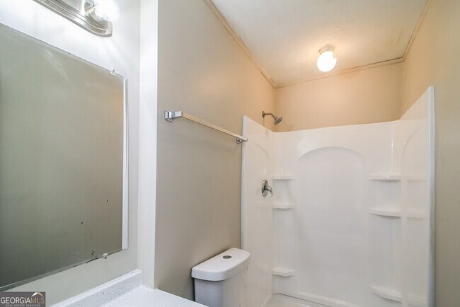 Building Photo - 1489 George Dr SE