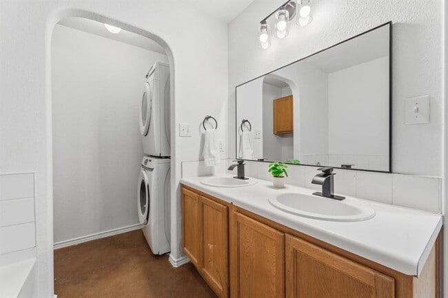 Building Photo - 4516 Felicity Ln