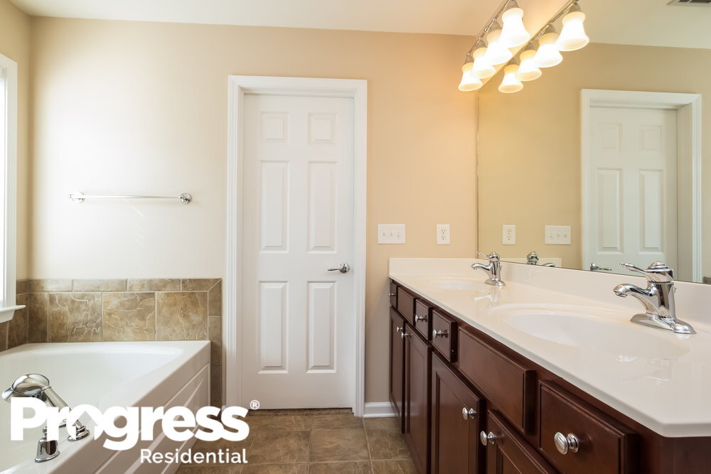 Building Photo - 946 Idlewood Dr