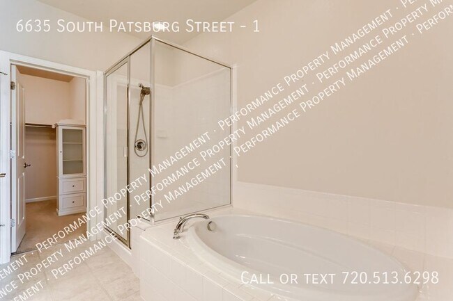 Building Photo - Beautiful Beacon Point Townhome