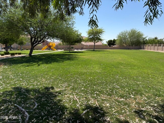 Building Photo - 1722 W Amberwood Dr