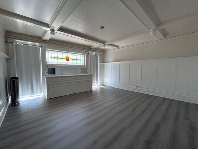 Building Photo - 2437 Shattuck Ave.