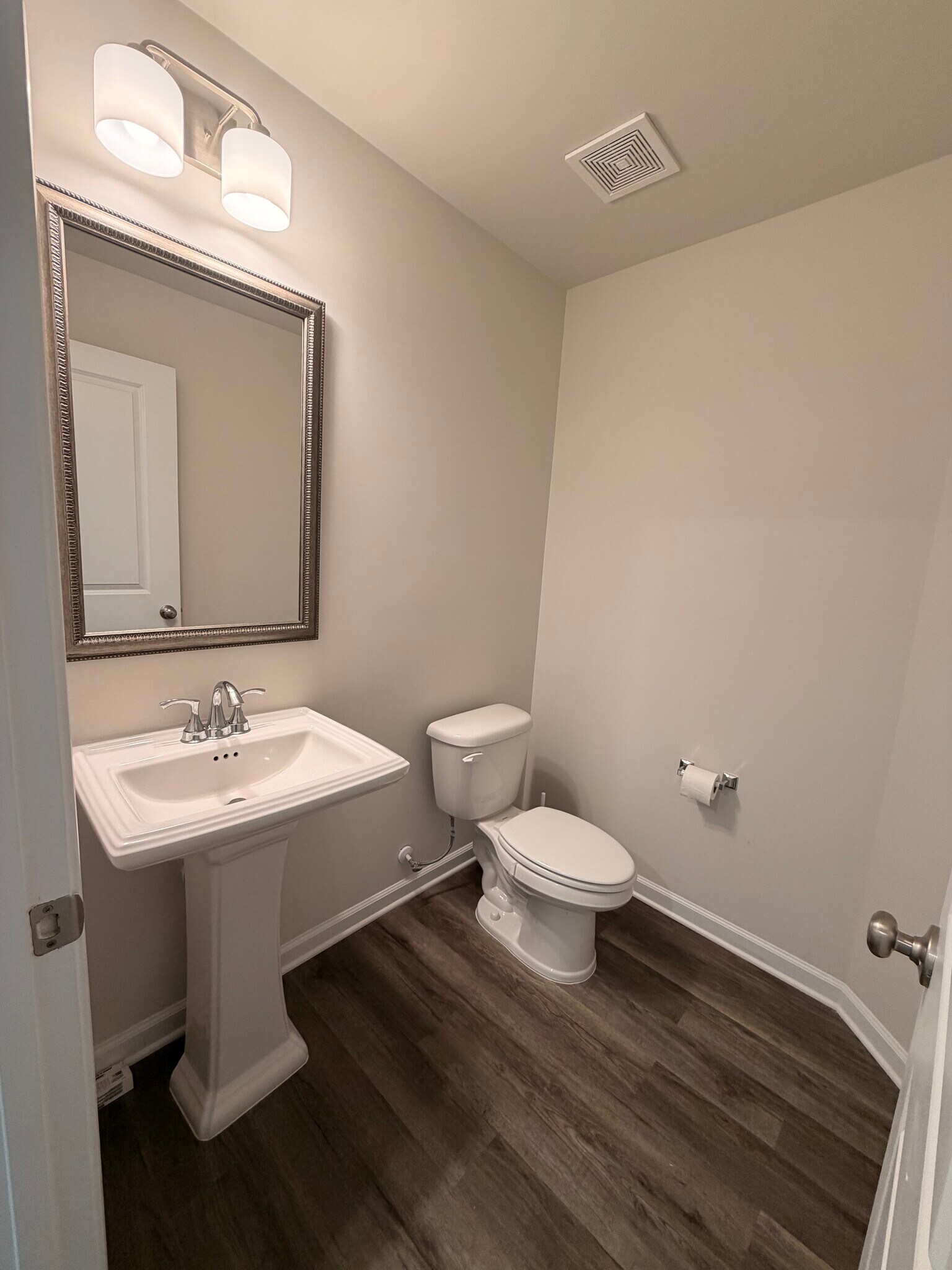 Building Photo - 706 Common Widgeon Way