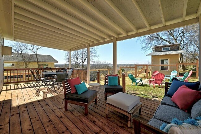 Building Photo - 5210 Rogers Ln