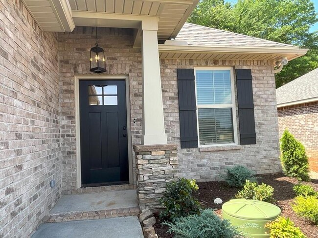 Building Photo - 146 Midpark Dr