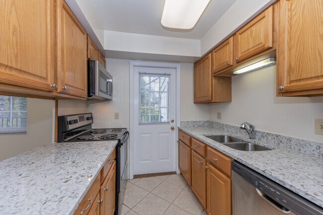 Floorplan - Indian Creek Apartments and Townhomes