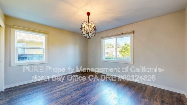 Building Photo - 1827 Creekside Rd