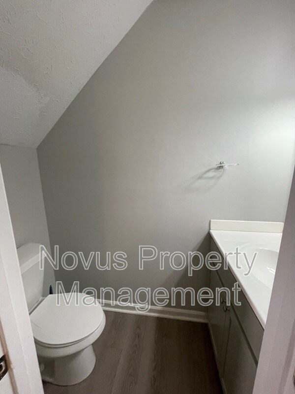 Building Photo - 763 South St