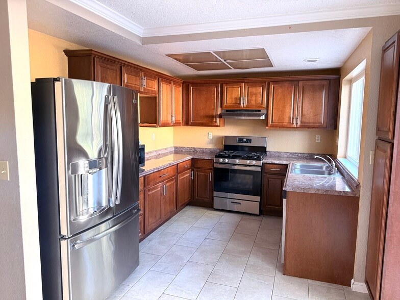 Building Photo - 1676 Lederer Cir