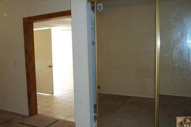 Building Photo - 52162 Avenida Velasco