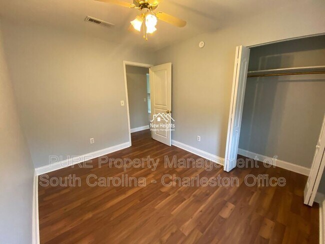 Building Photo - 371 Furman Ln
