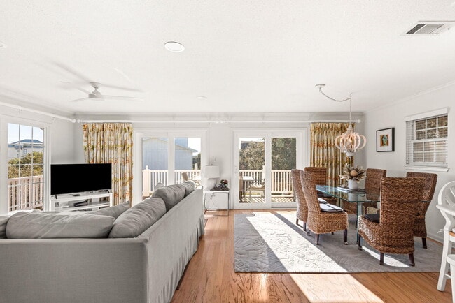 Building Photo - 71 Baird Rd