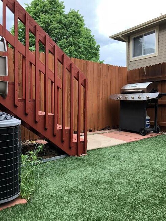 Building Photo - 2662 Bannister Ct