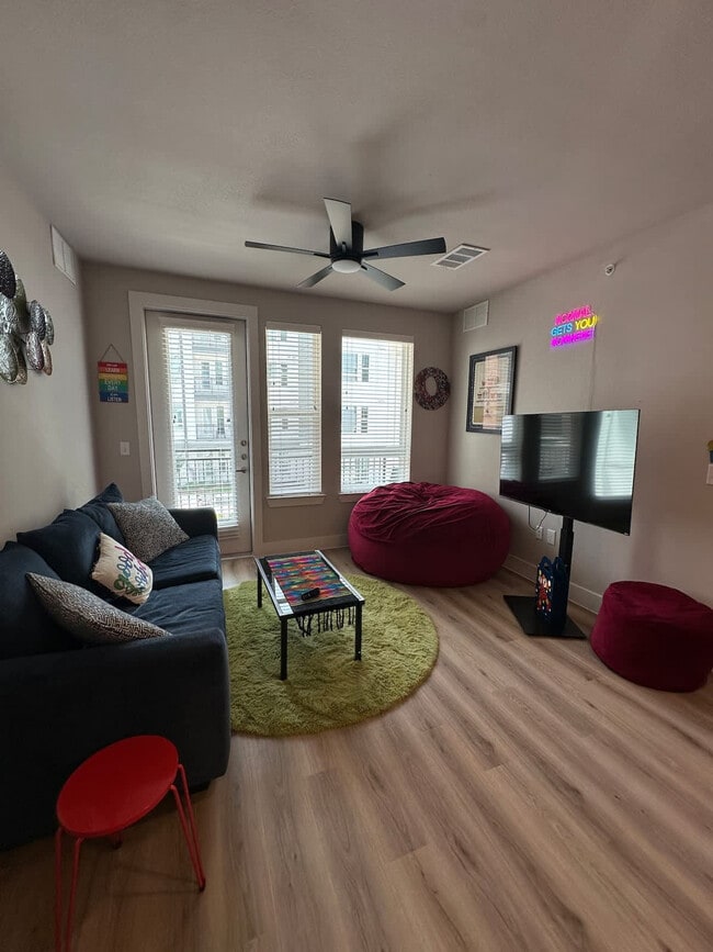 Building Photo - 12208 Tech Ridge Blvd