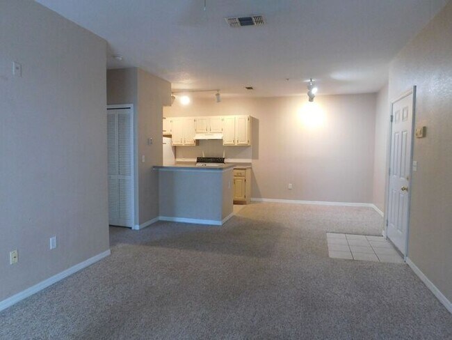 Building Photo - Condo in Legacy Dunes, Kissimmee