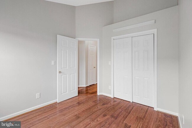Building Photo - 2504 Woodrow Wilson Dr